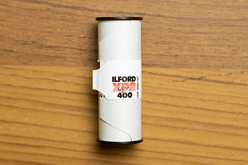 Fresh Film - ILFORD XP2 SUPER 400, 120 B&W Film