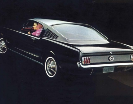 /blog/2015/11-25-15-Holidays-Tales/1965mustangfastbackoriginalbrochure.jpeg